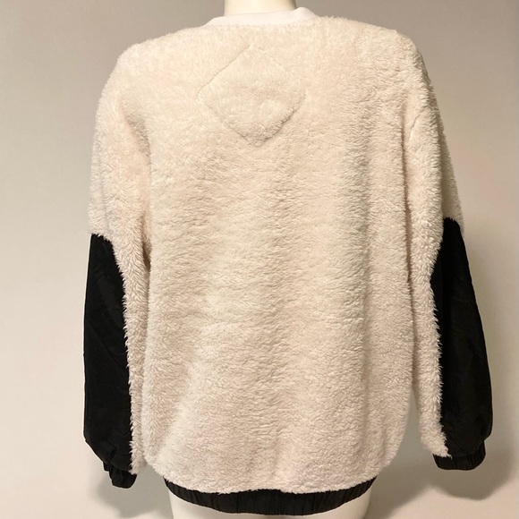 UGG Oatmeal Black Polyester Nylon Faux Fur Oversized Sweater Pullover size S - Picture 7 of 15